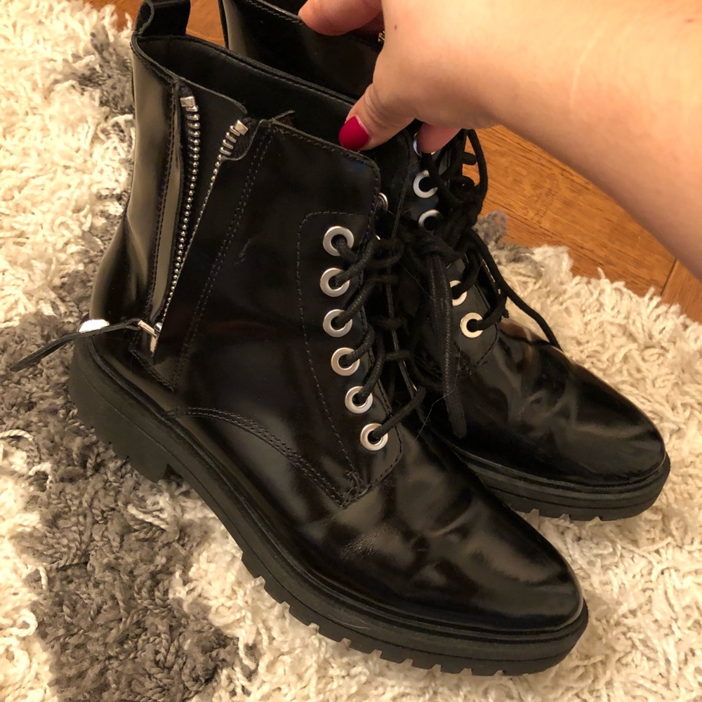 Kendal & Kylie boots